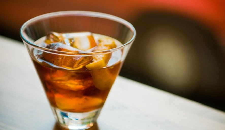 What are some of the best ways to enjoy Vermouth?